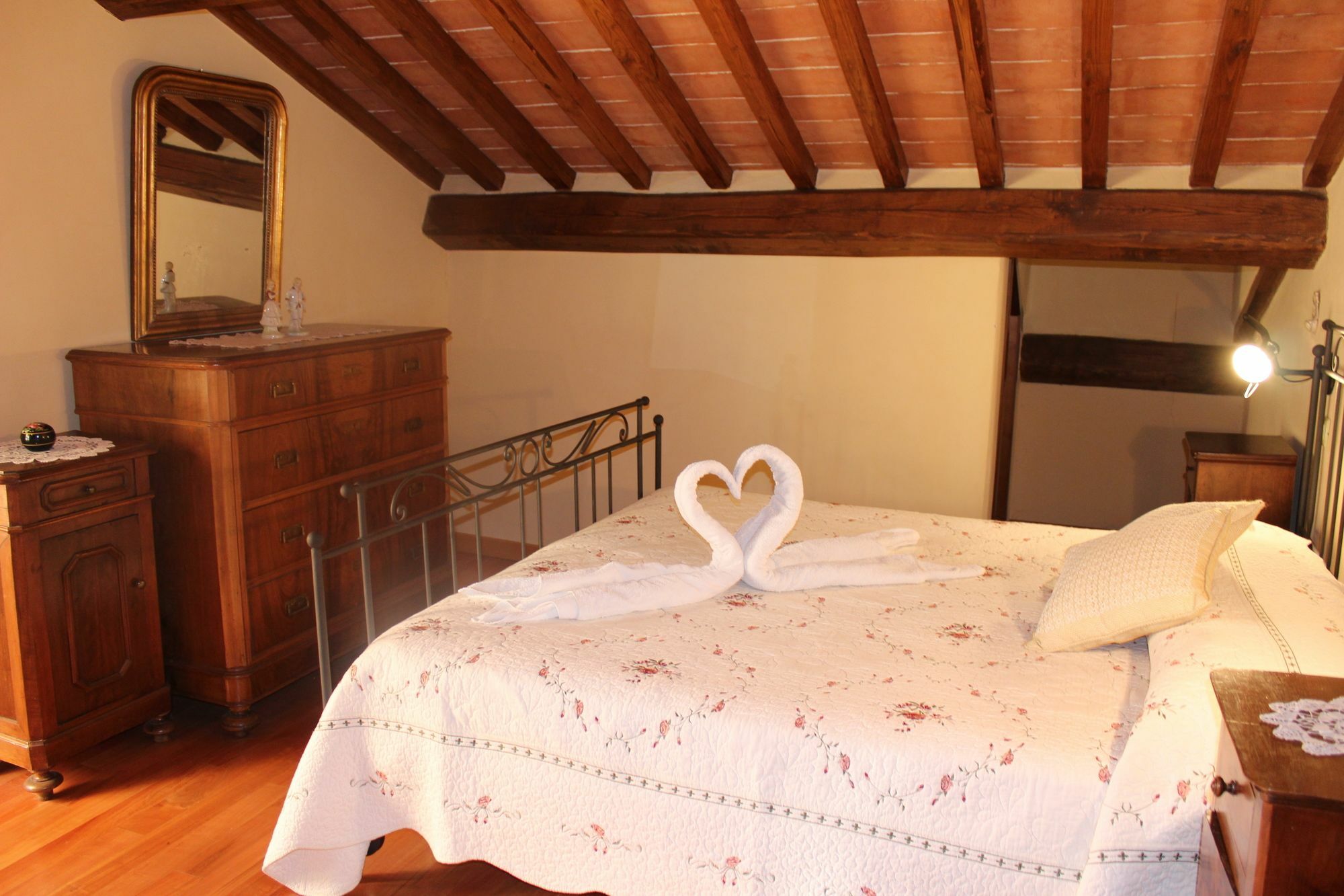 Casa Ambra Aparthotel Cortona Ngoại thất bức ảnh